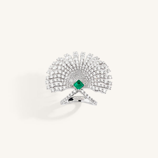 Charm Exotique ring with emerald