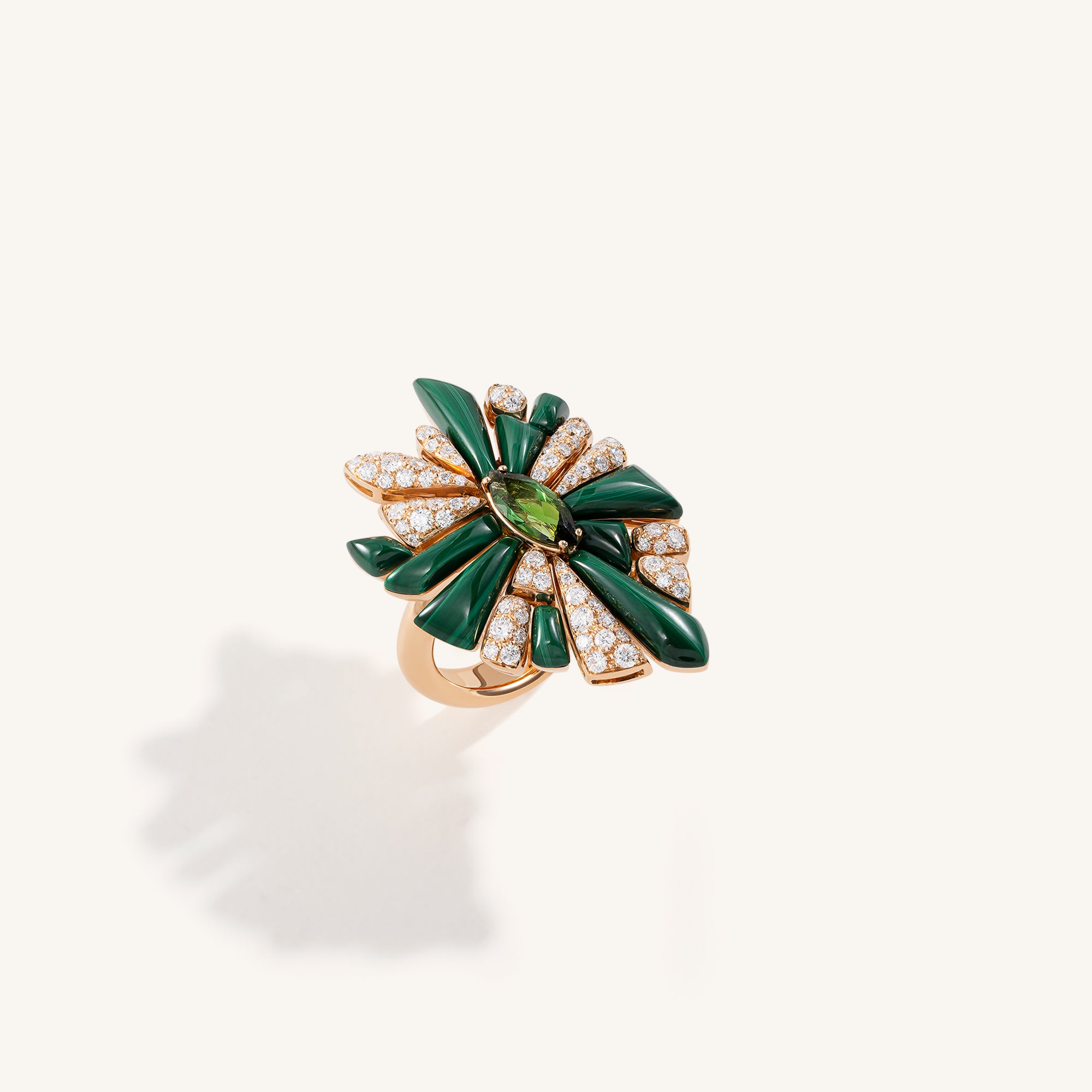 Decò ring with malachites, tourmaline and white diamonds