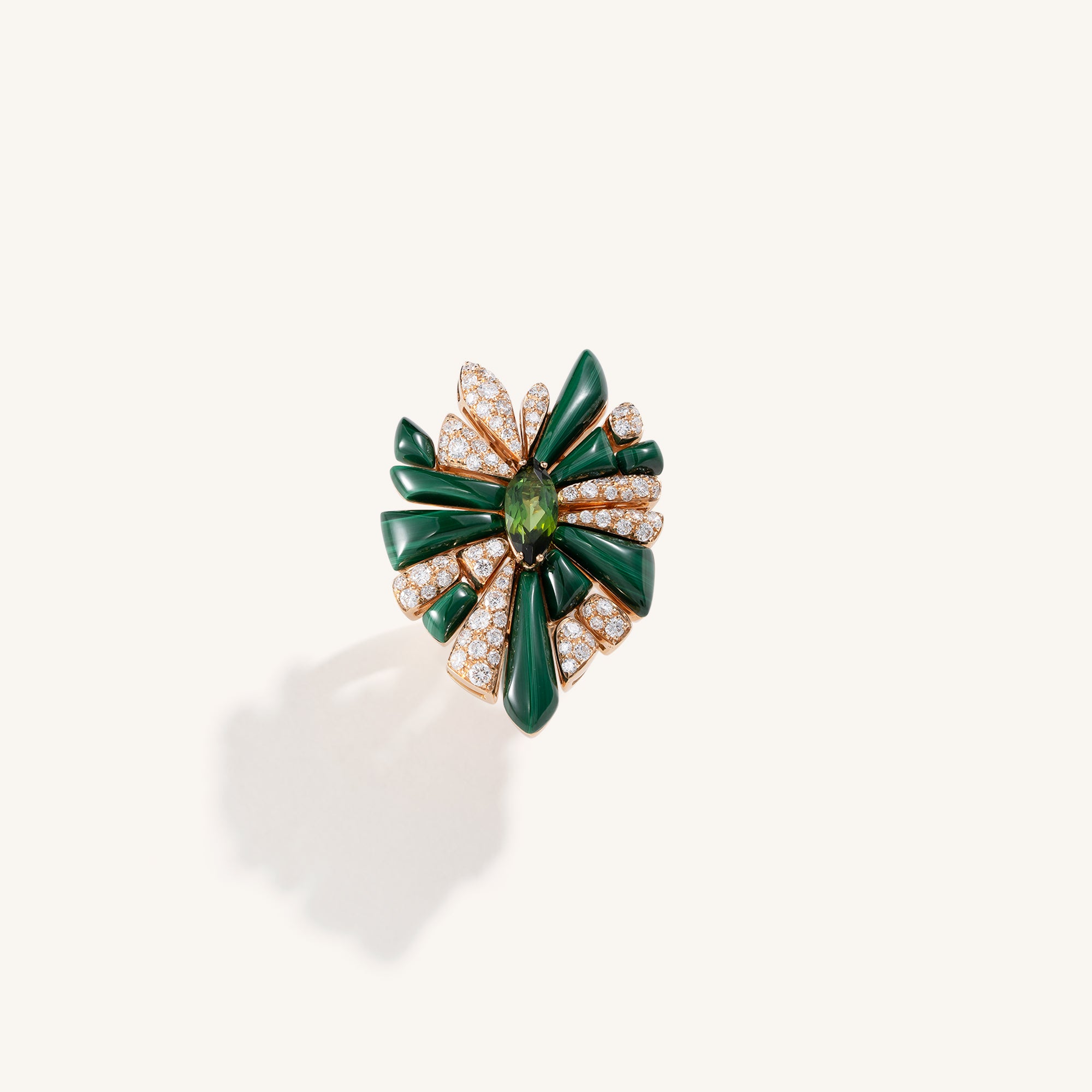 Decò ring with malachites, tourmaline and white diamonds