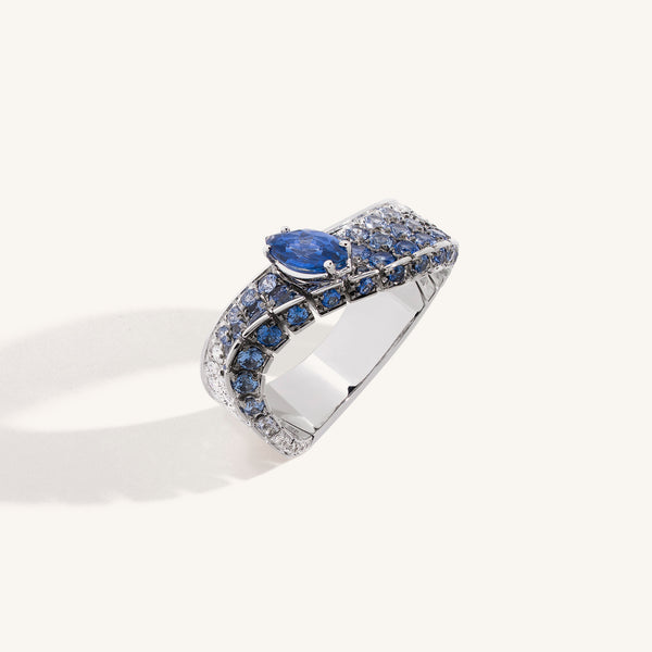 Abissi ring with sapphires