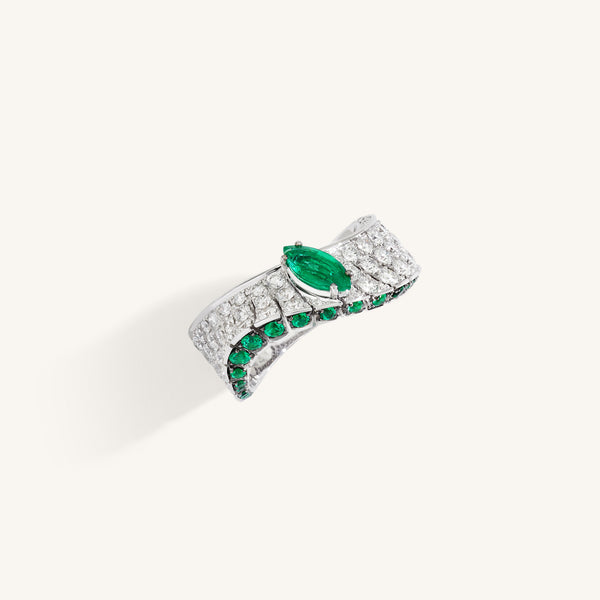 Abissi ring with emeralds