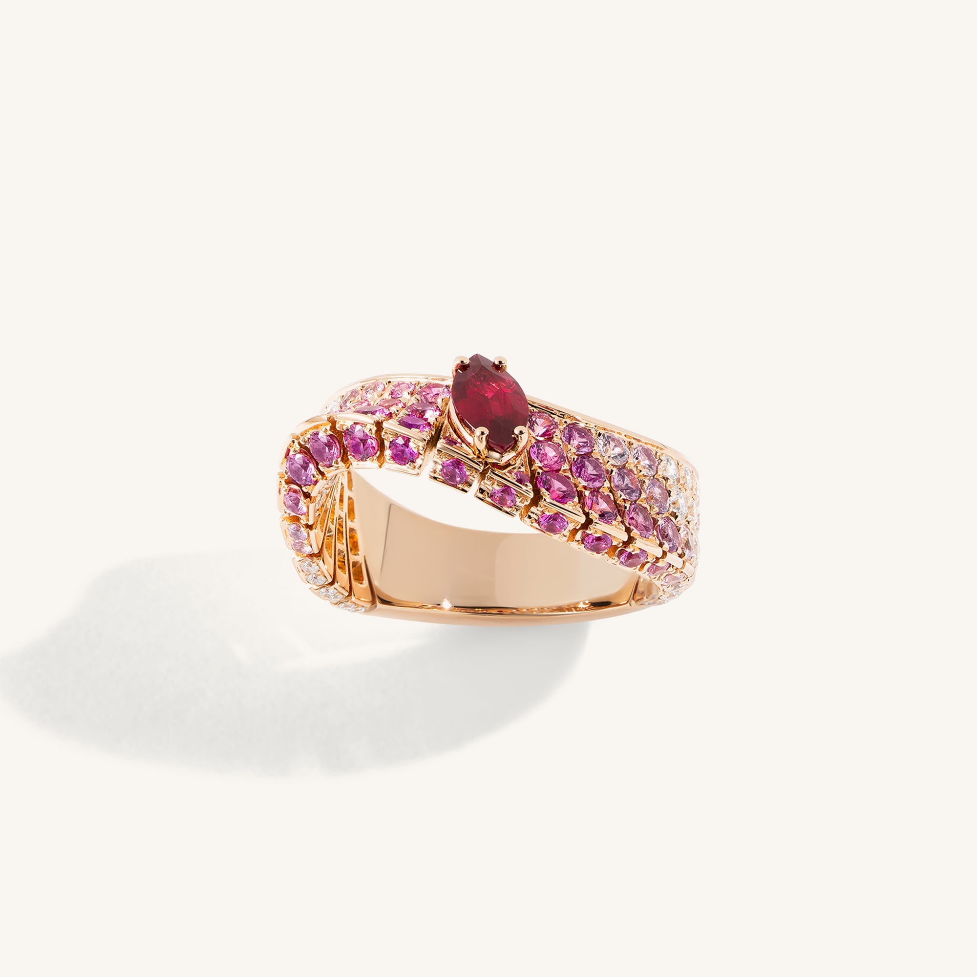 Abissi ring with sapphires
