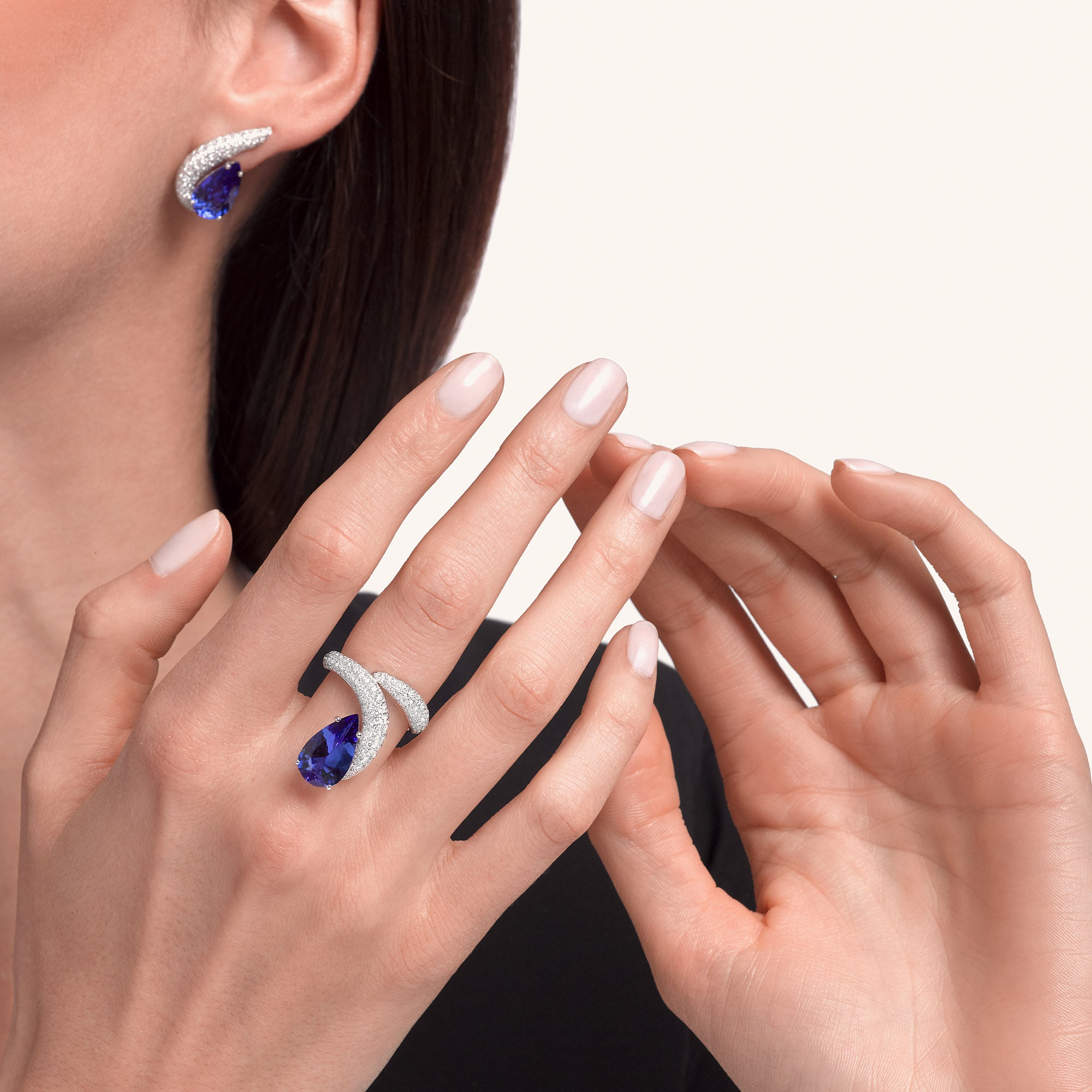 Venere earrings with tanzanite