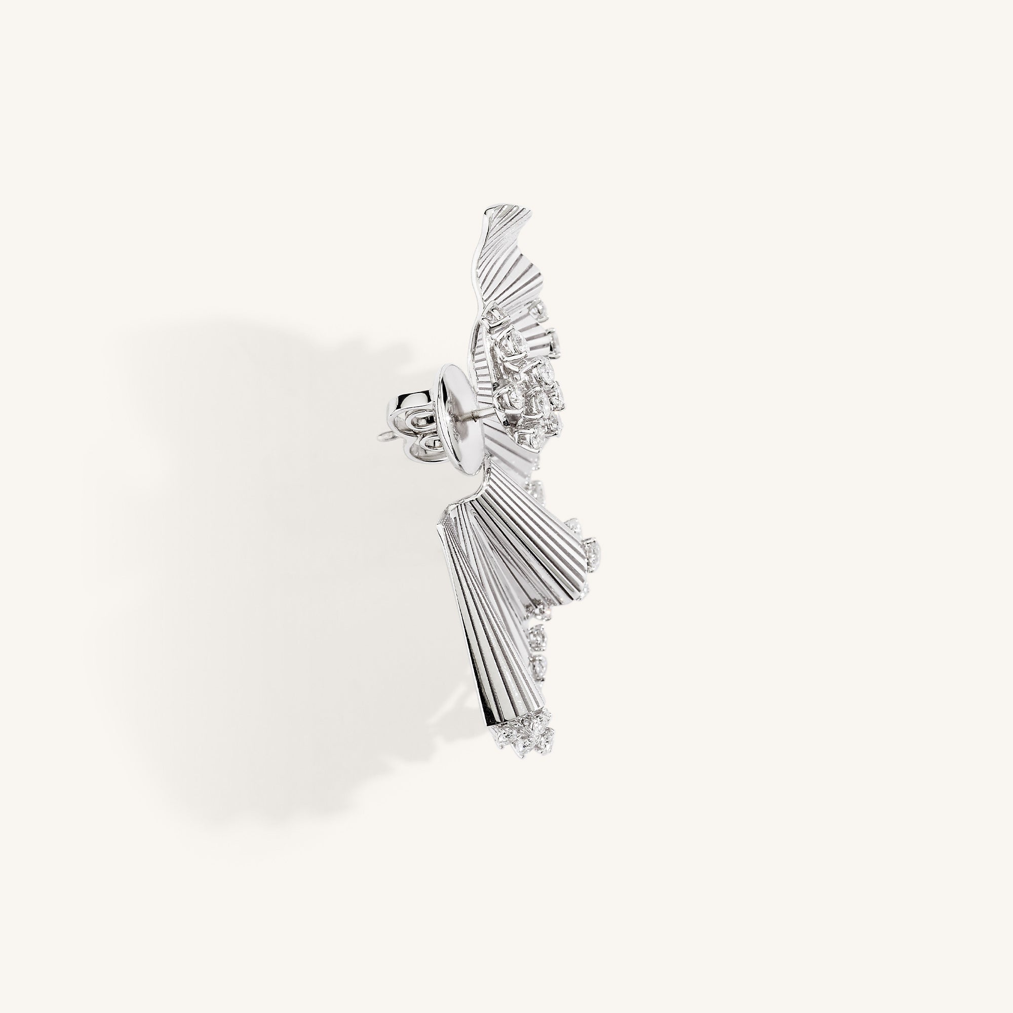 Rays of Sun earrings with white diamonds