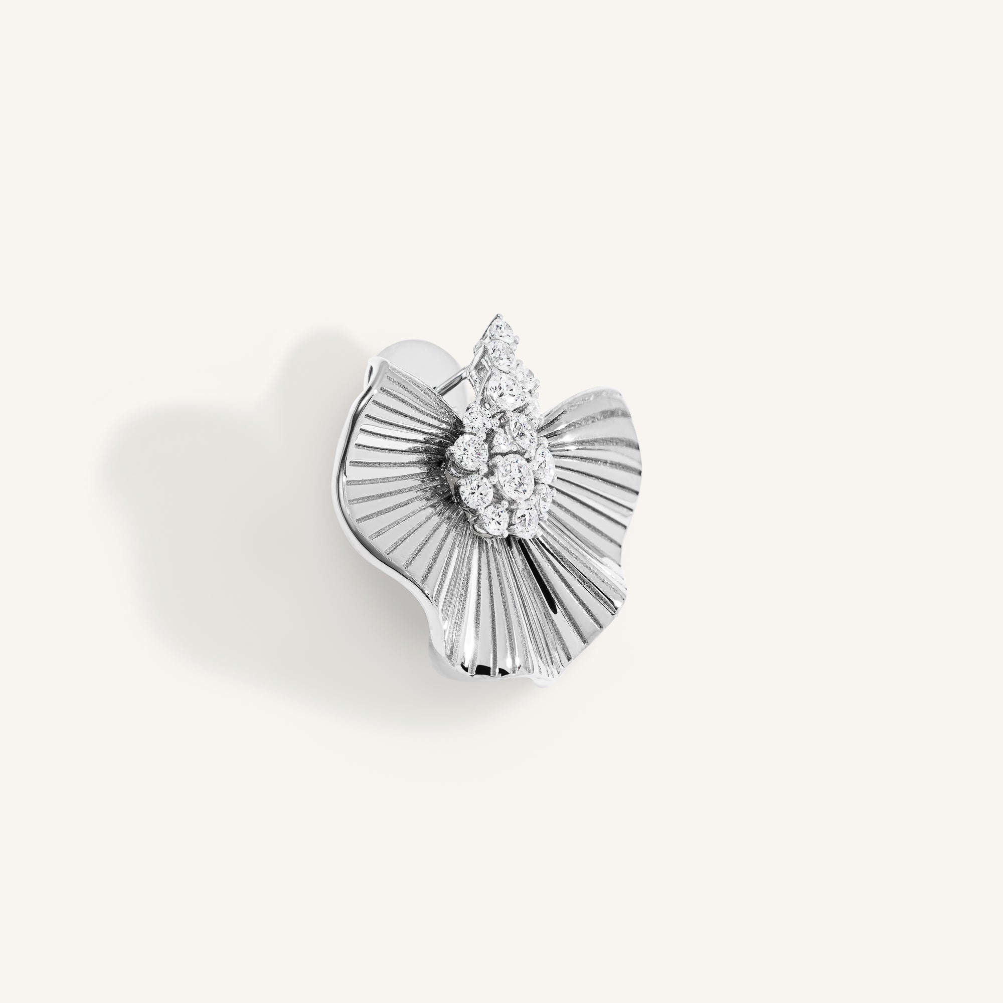 Rays of Sun earrings with white diamonds