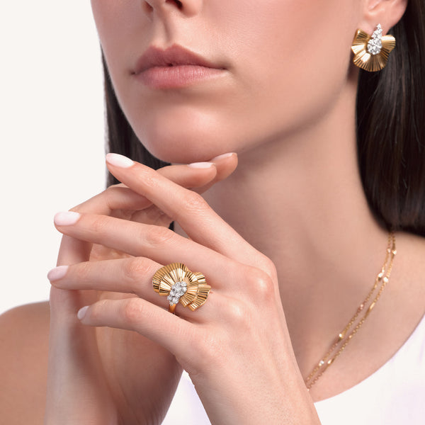 Rays of Sun earrings with white diamonds