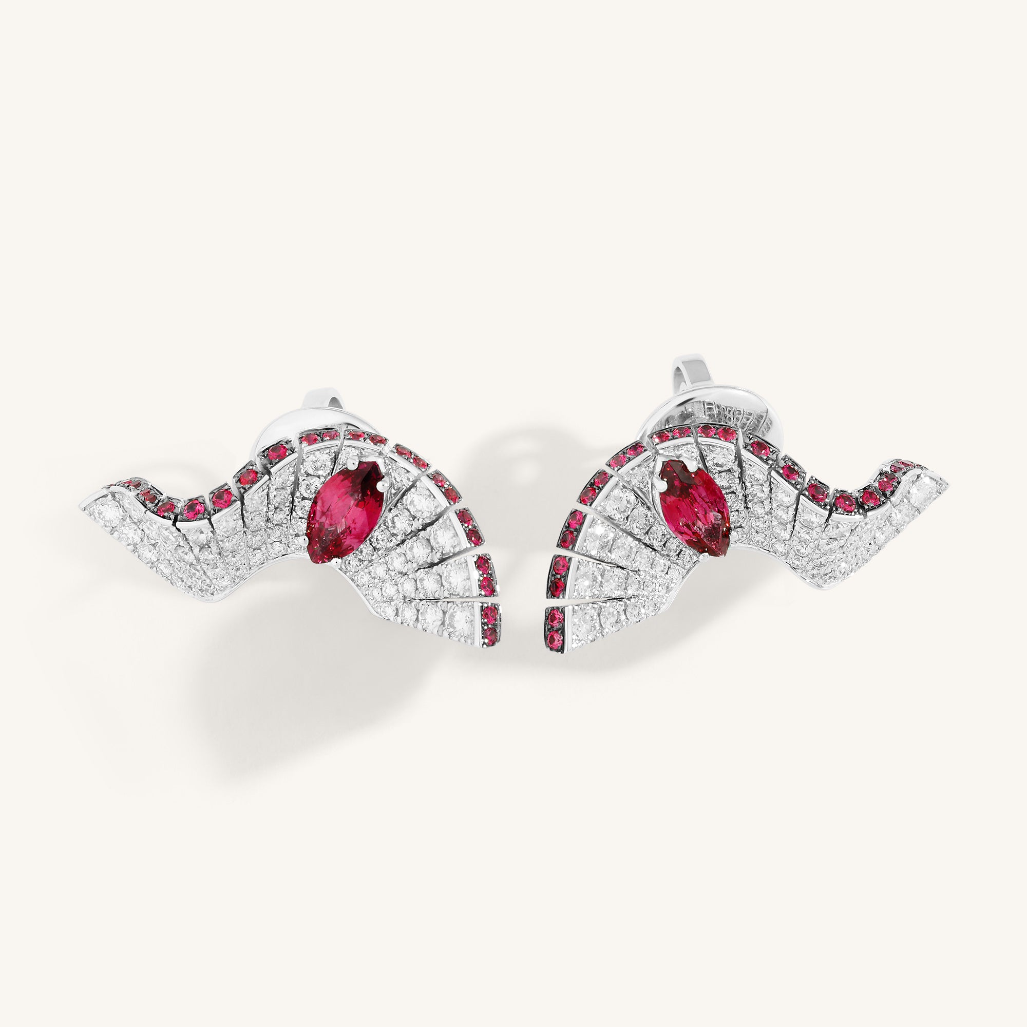 Abissi earrings with rubies