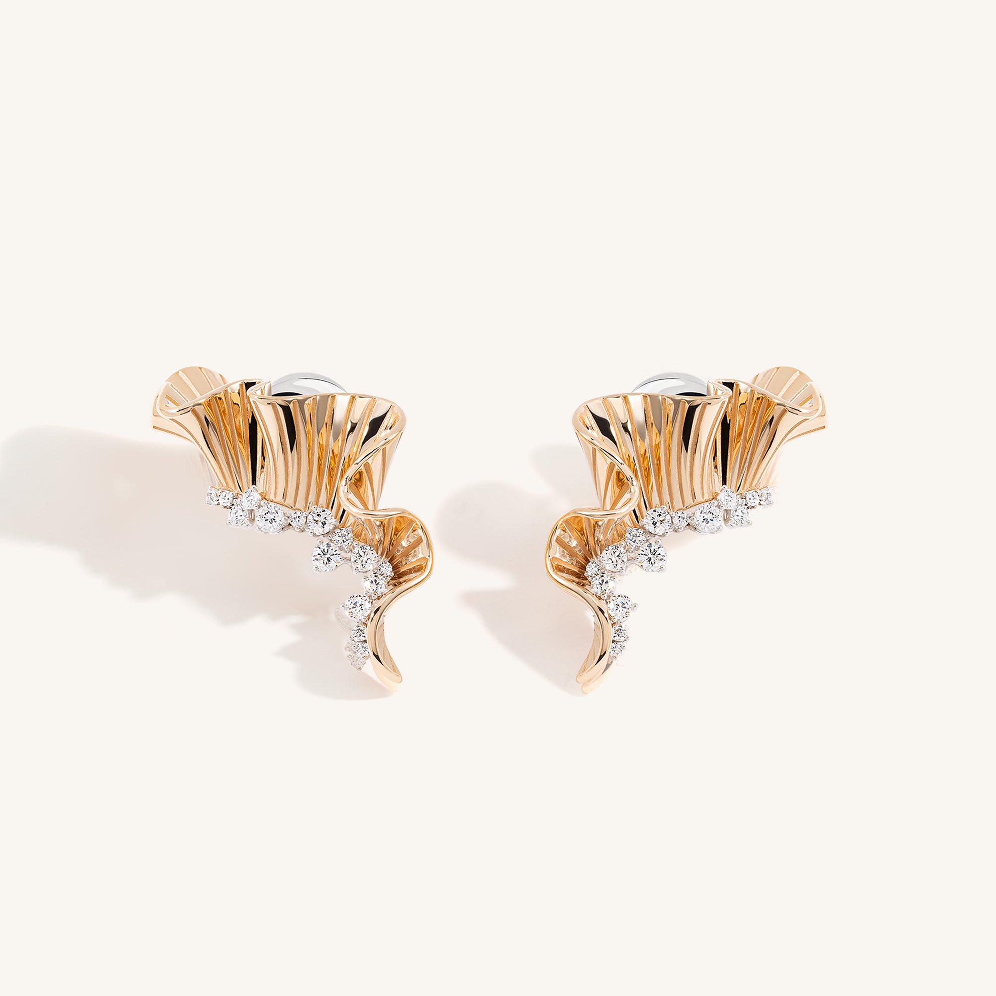 Rays of Sun earrings with white diamonds