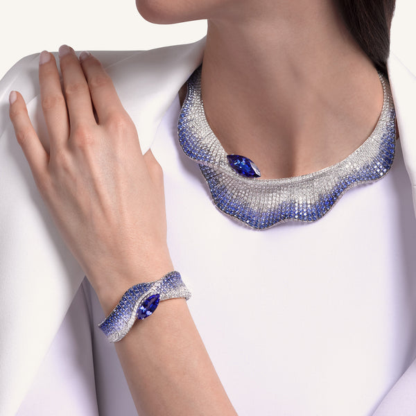 Abissi bangle with tanzanite