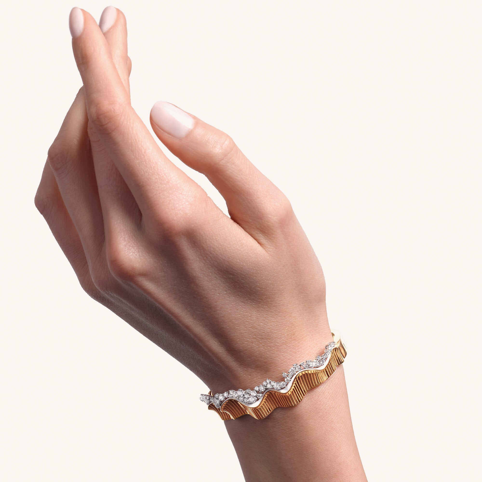 Rays of Sun bangle with white diamonds and white enamel