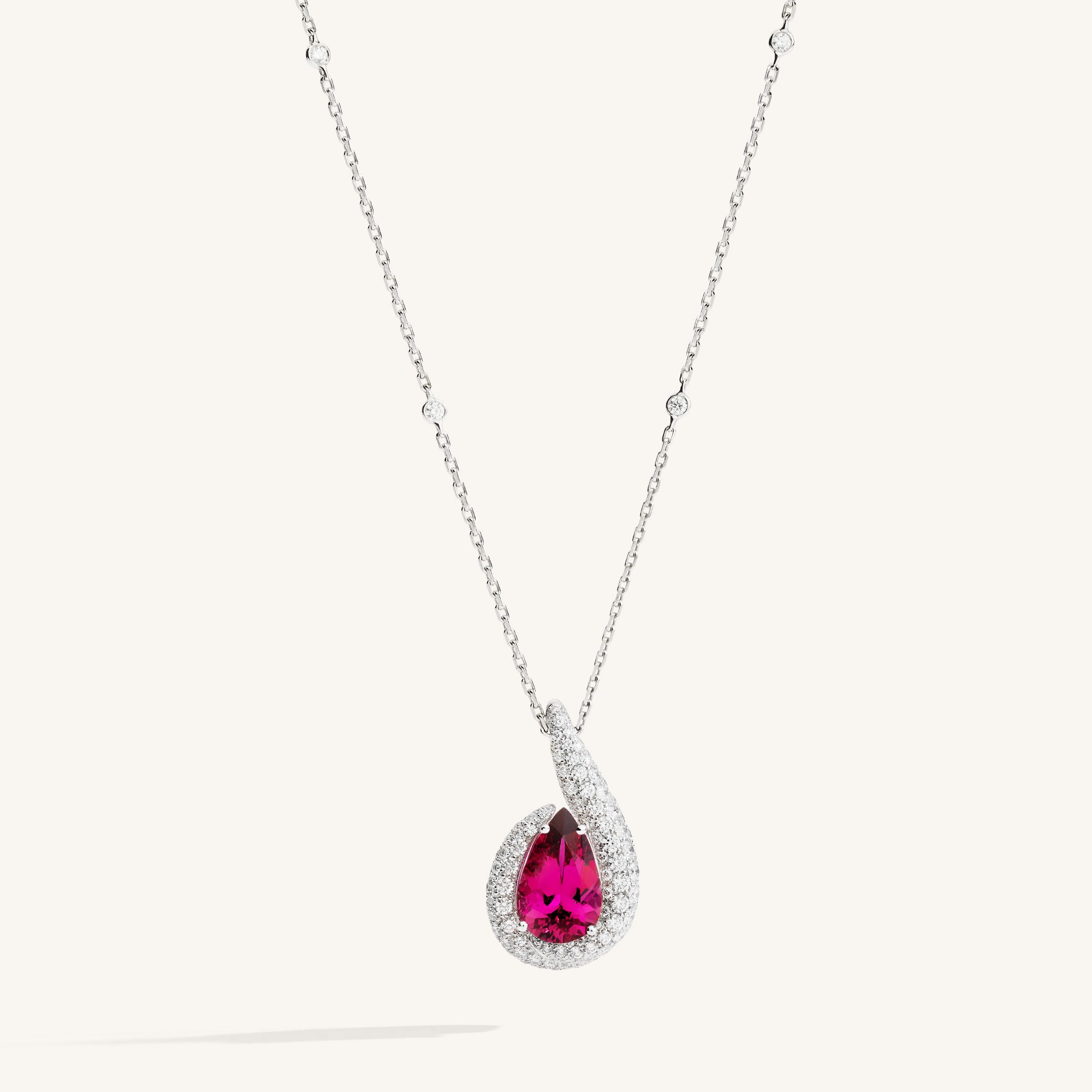 Venere pendant with rubellite