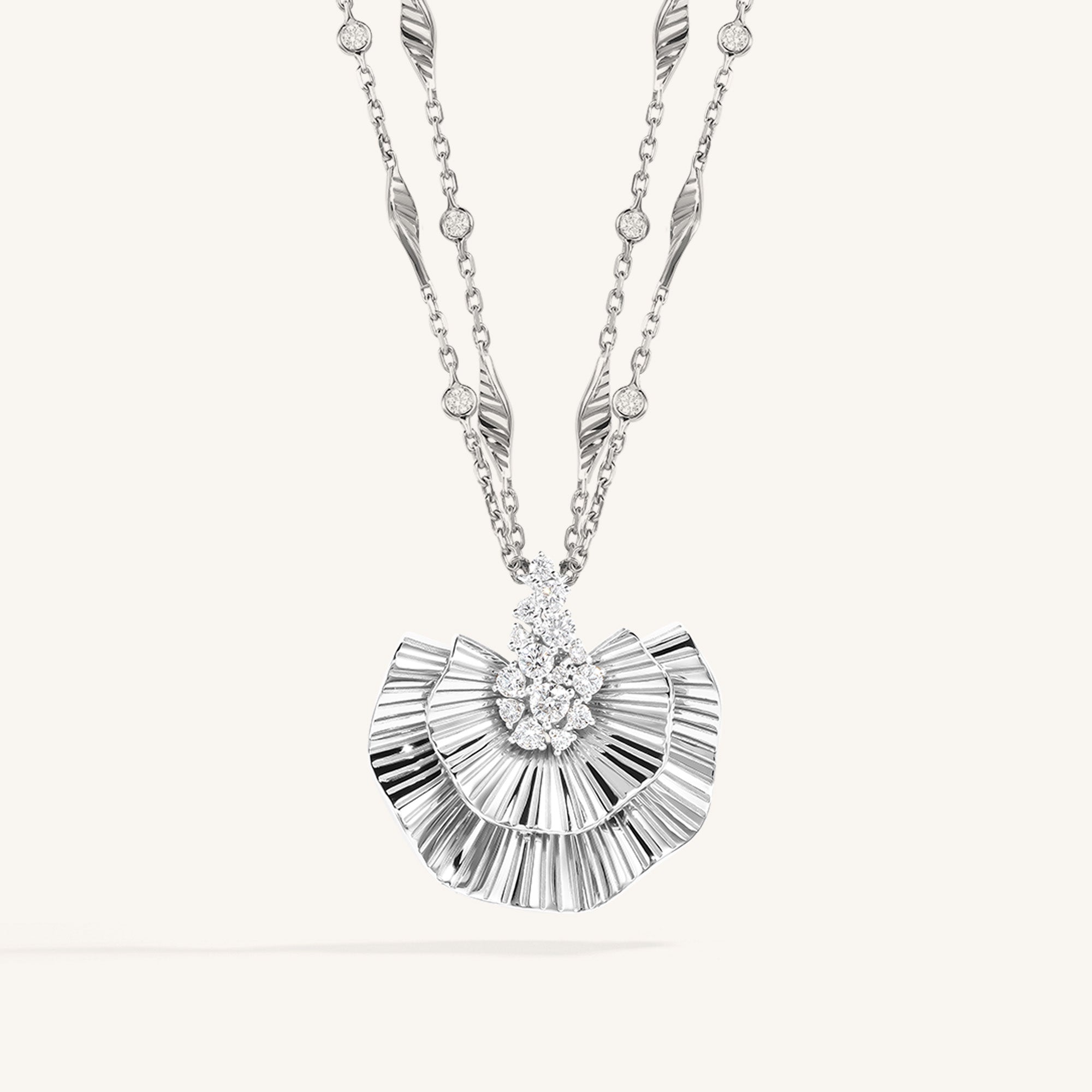 Rays of Sun pendant with white diamonds