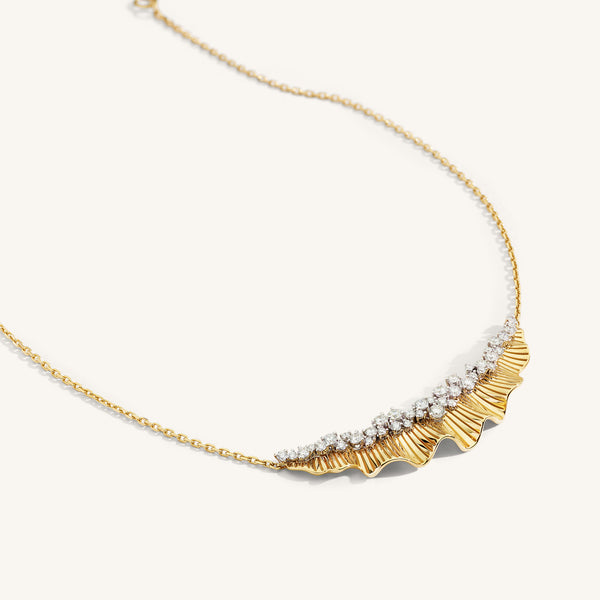 Rays of Sun pendant with white diamonds