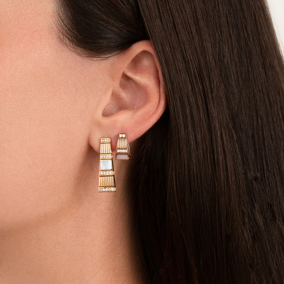 Cleopatra earrings with white diamonds