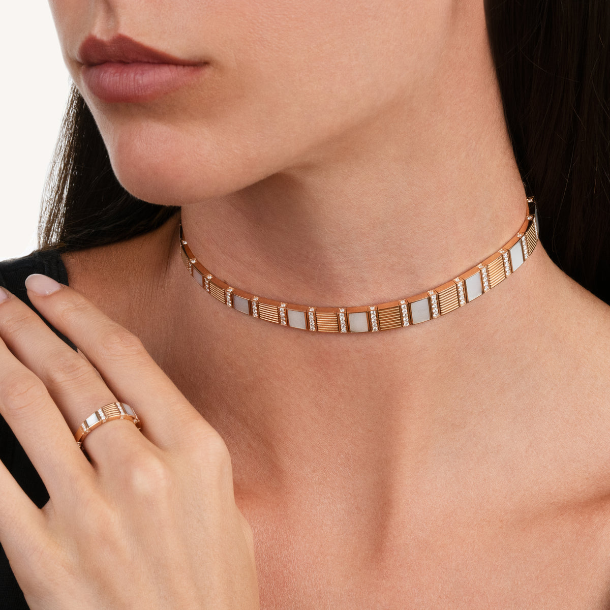 Cleopatra choker with white diamonds