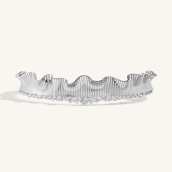 Rays of Sun collier with white diamonds