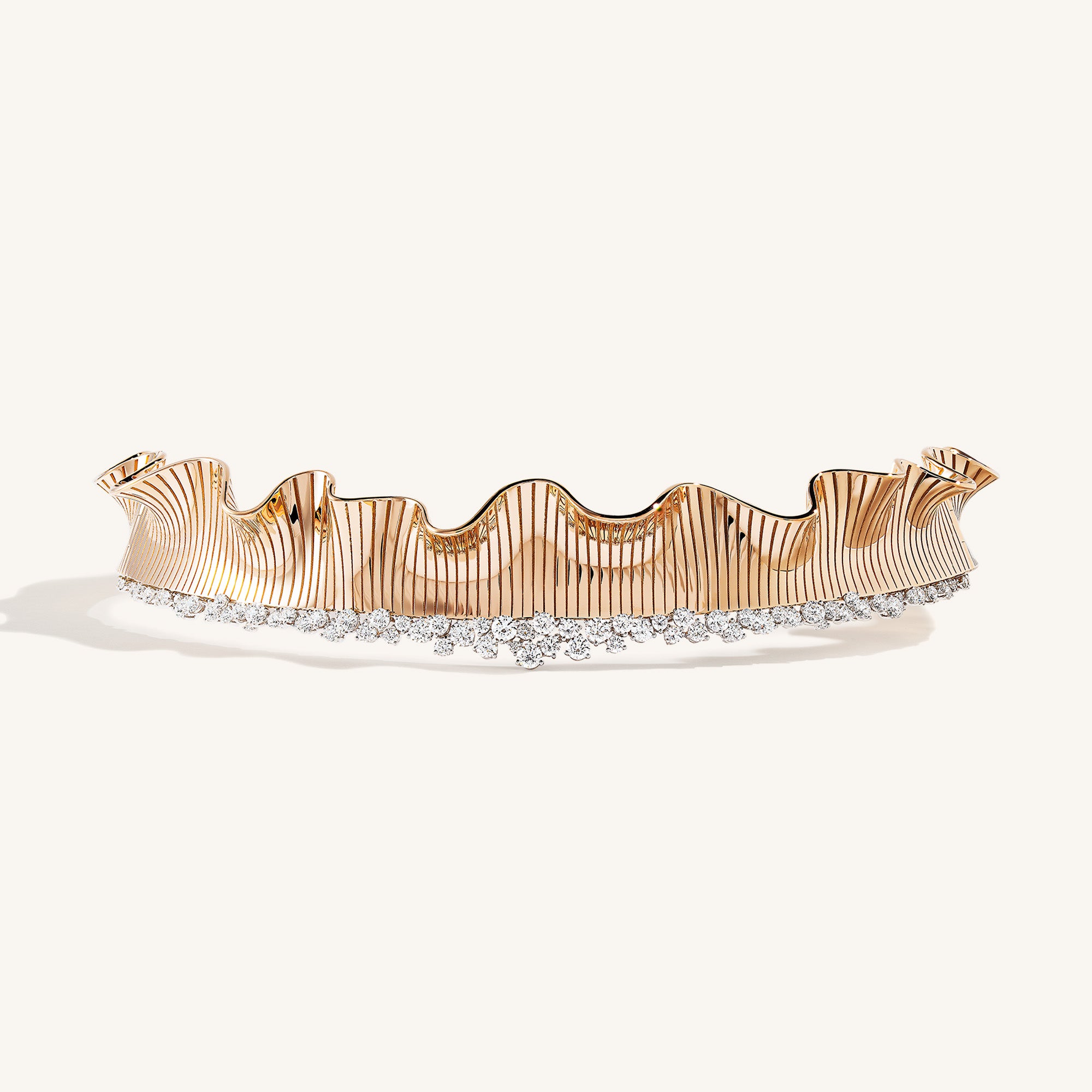 Rays of Sun collier with white diamonds
