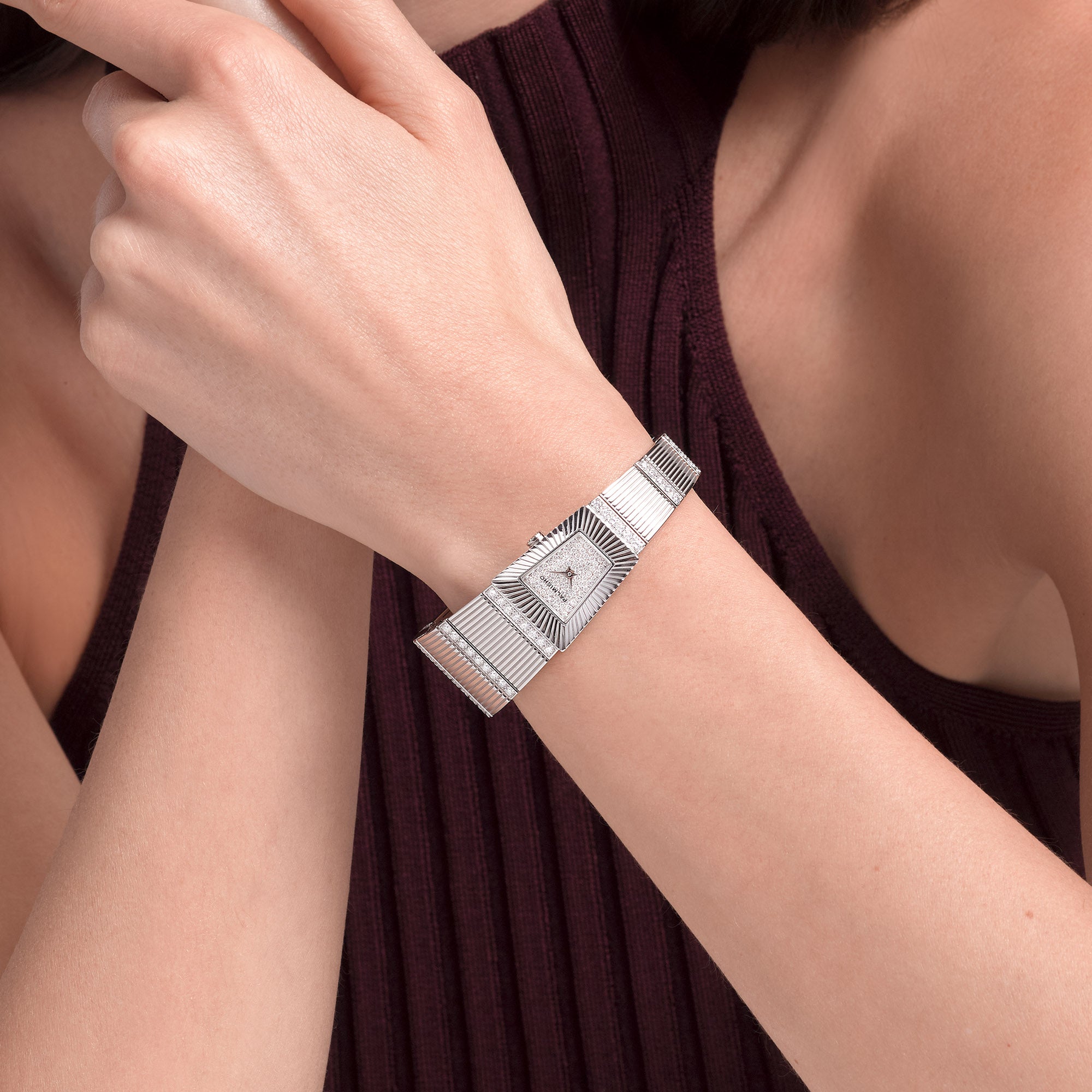 Cleopatra watch with full pavé diamonds dial on white gold