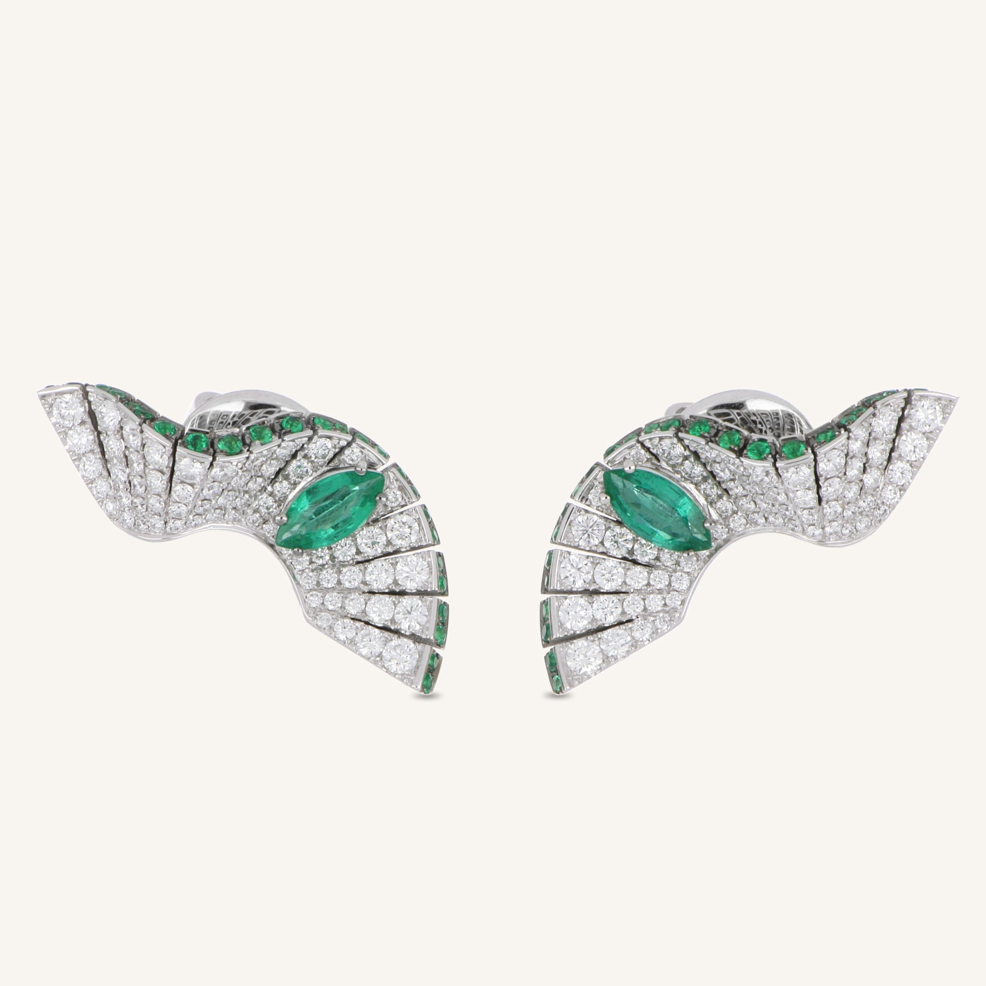 Abissi earrings with emeralds