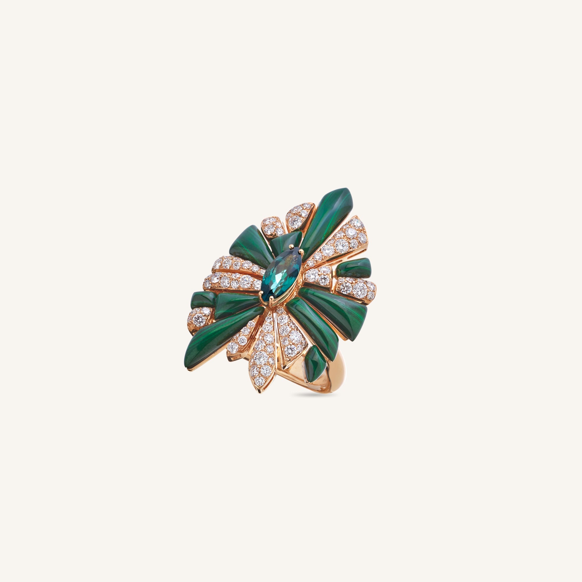 Anello Decò con malachite, tormalina e diamanti bianchi