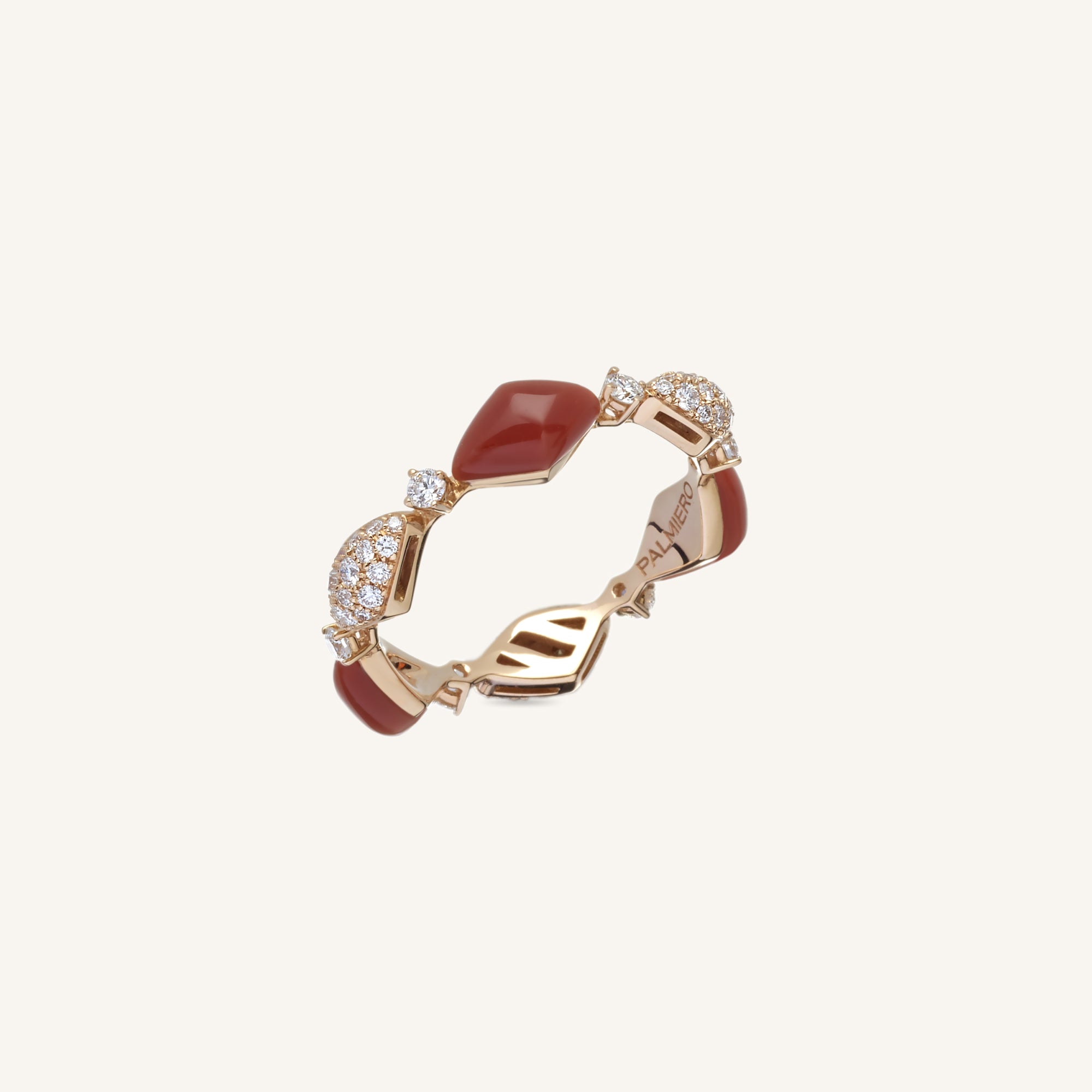 Decò ring with carnelian and white diamonds