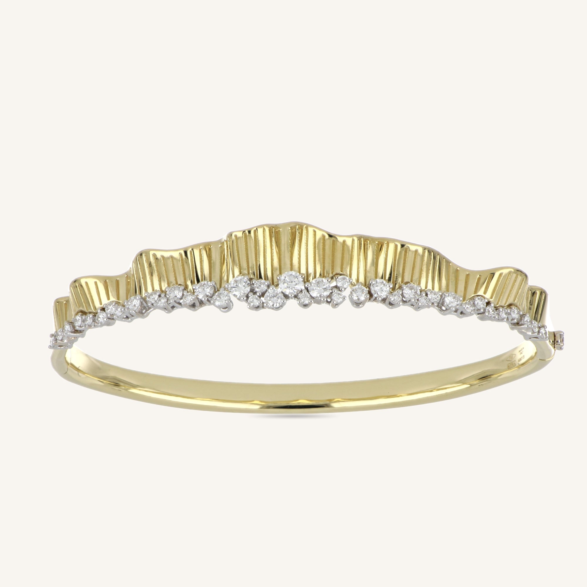 Rays of Sun bangle with white diamonds