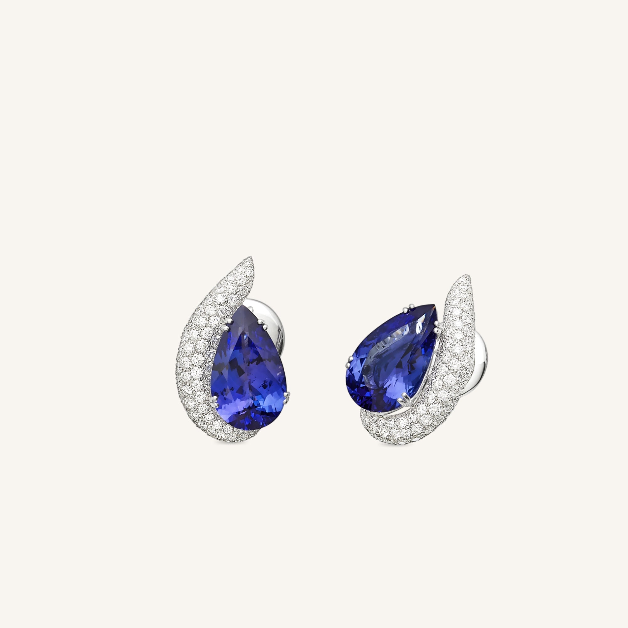 Orecchini Venere con tanzanite