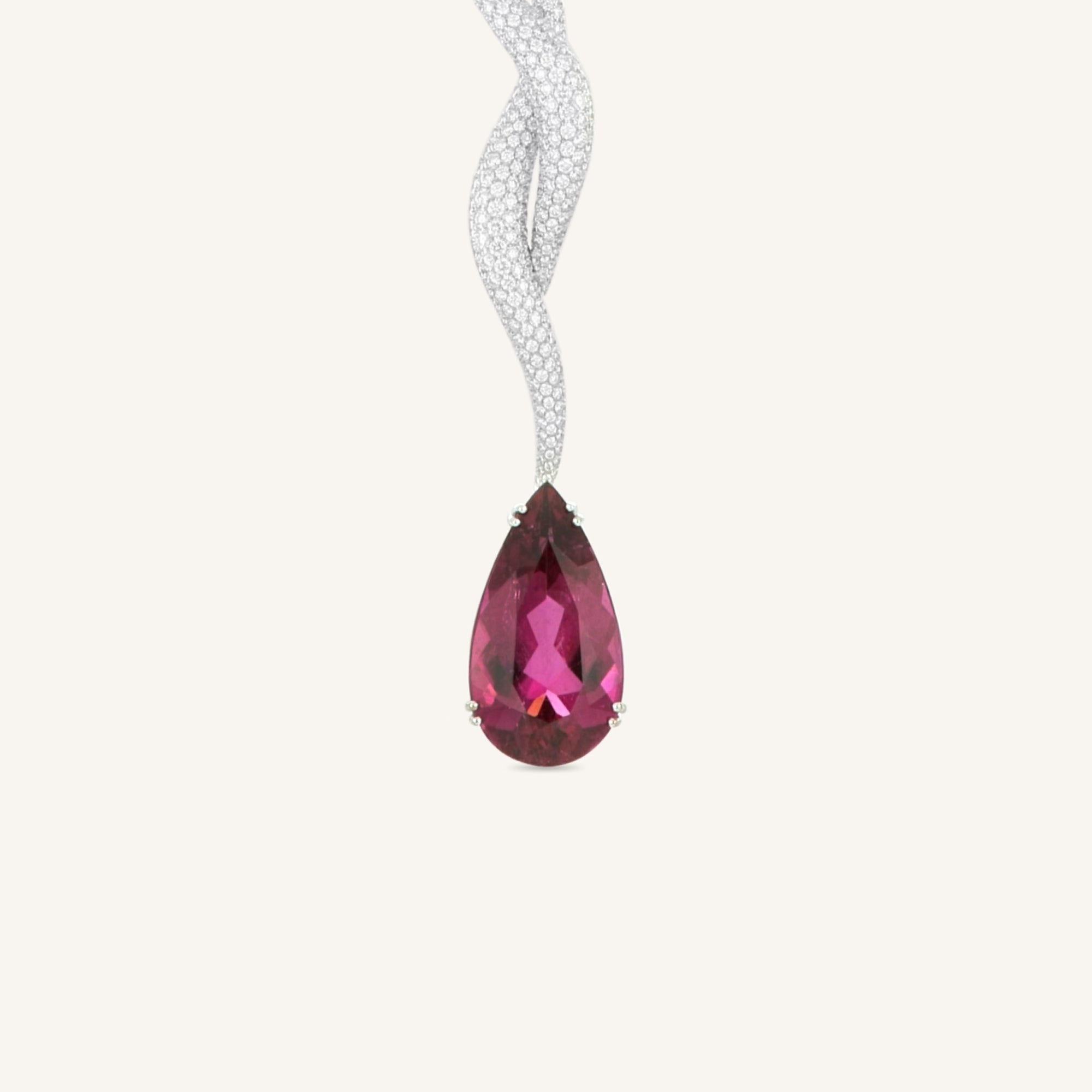 Venere collier with rubellite