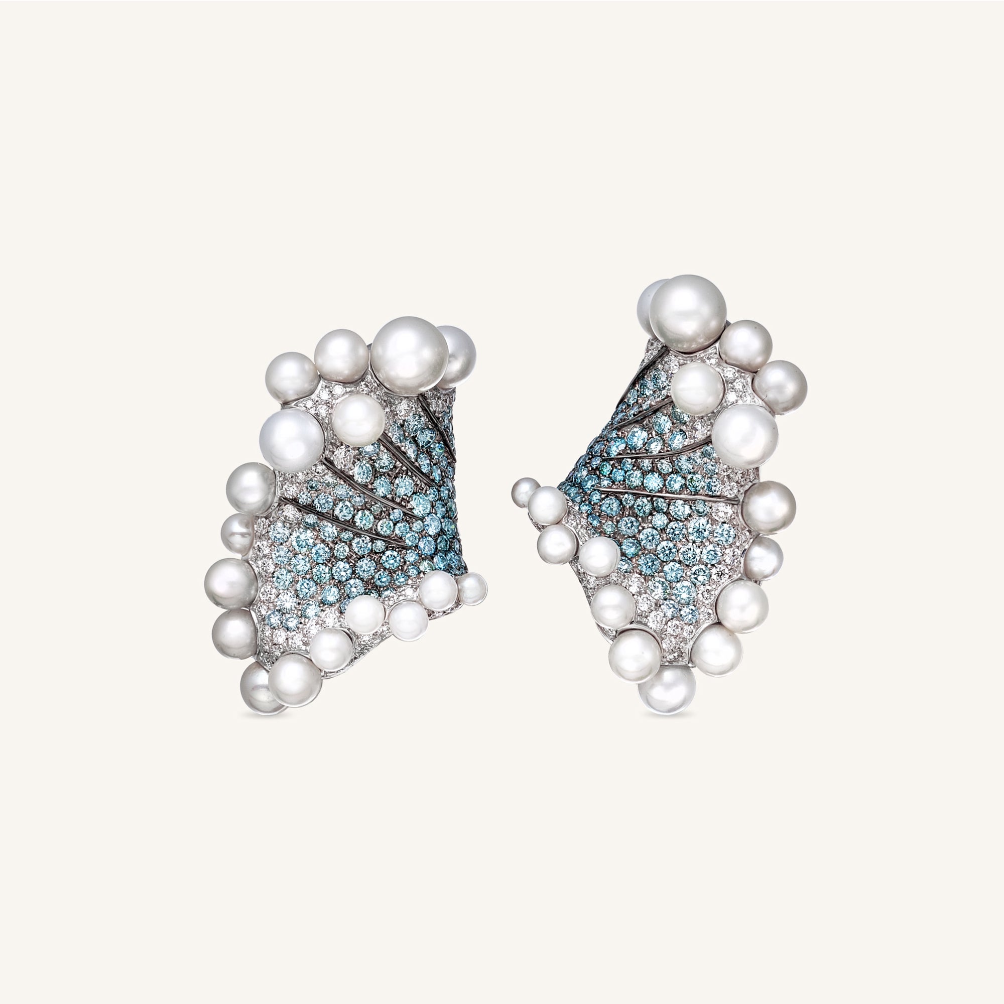 Waves of Wonders earrings with pearls and white, coloured diamonds