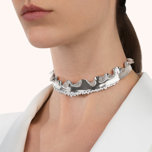 Rays of Sun collier with white diamonds