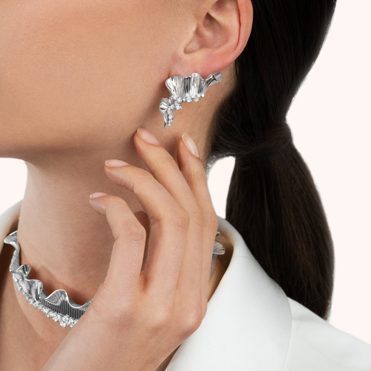 Rays of Sun earrings with white diamonds