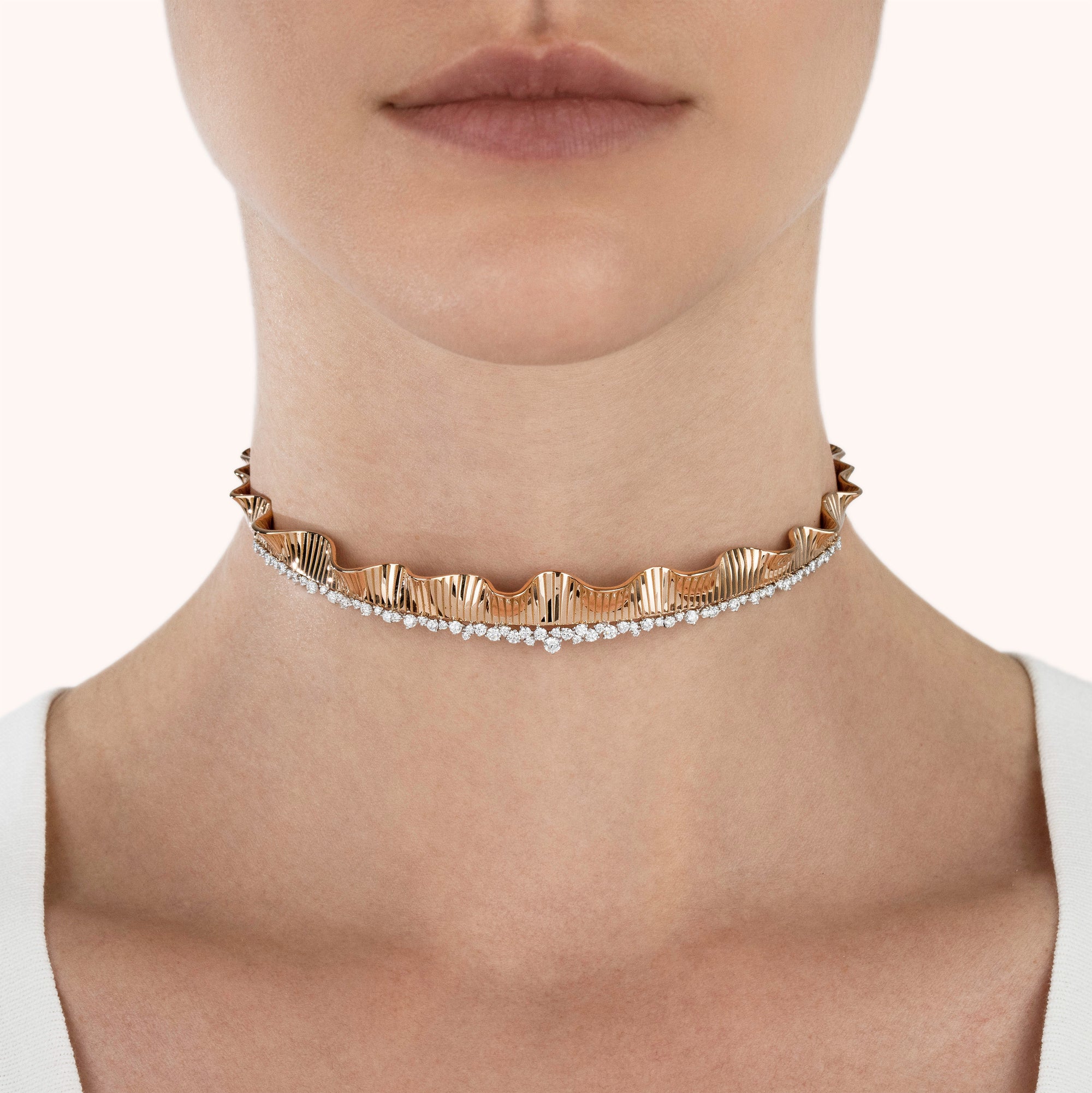 Rays of Sun mini choker with white diamonds