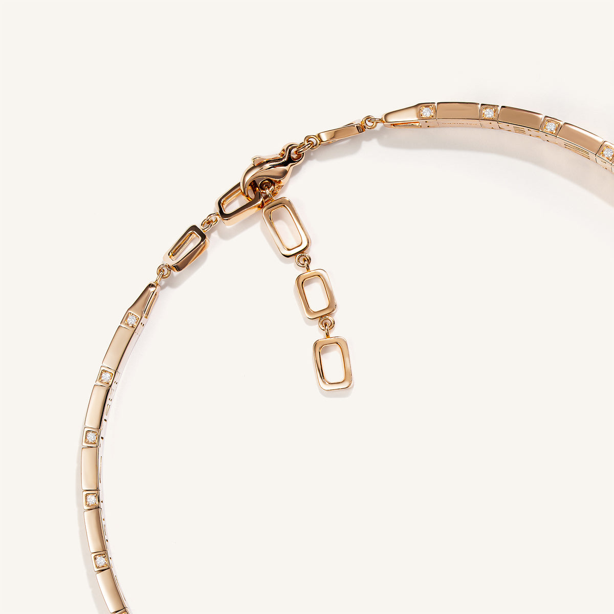 Cleopatra choker with white diamonds