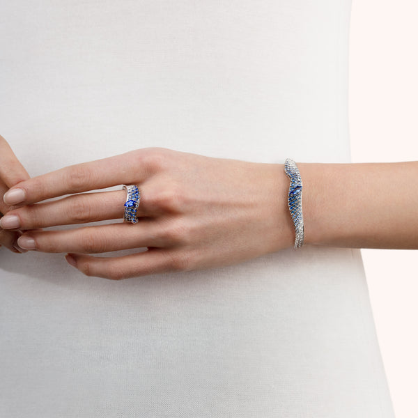 Abissi bangle with sapphires