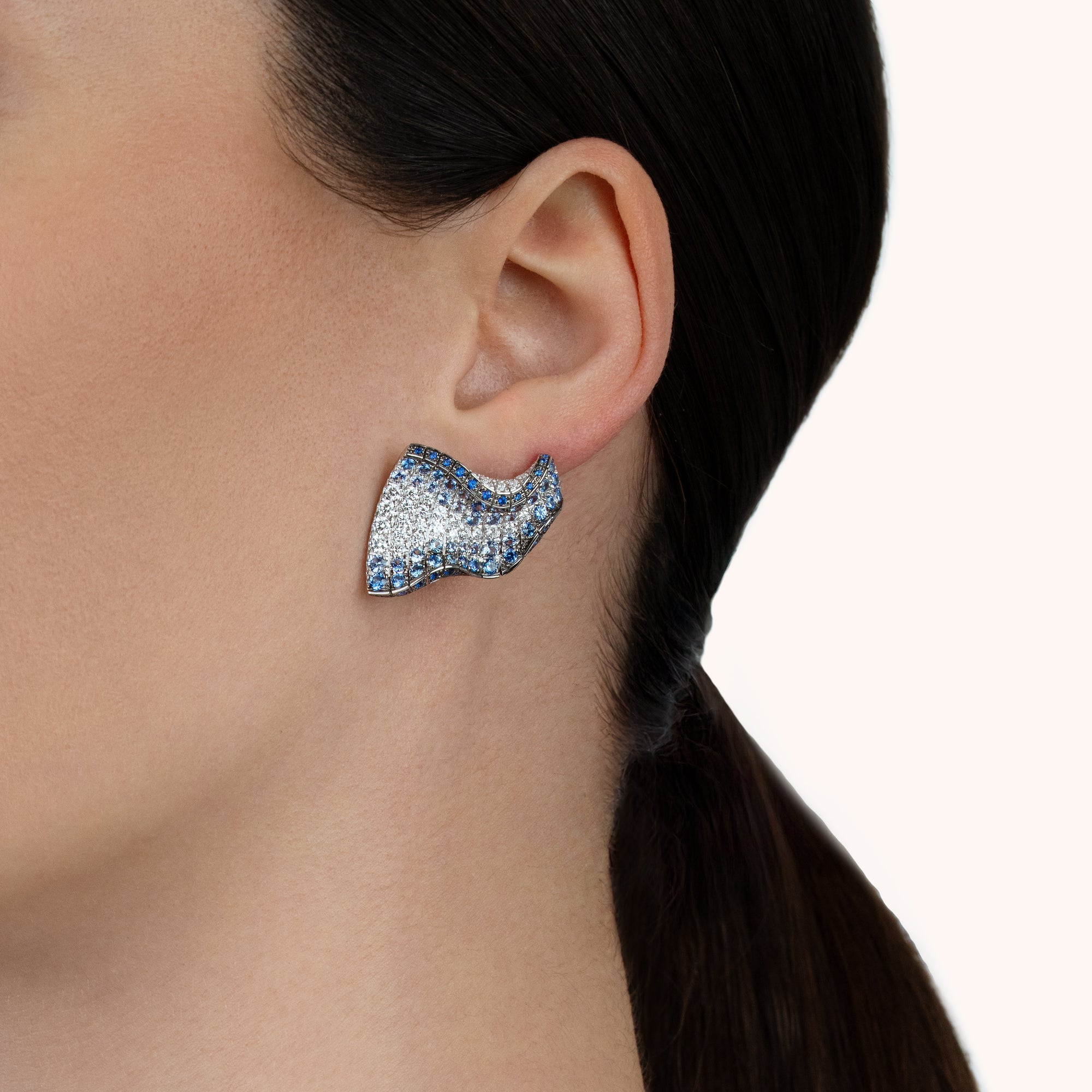 Abissi earrings with sapphires