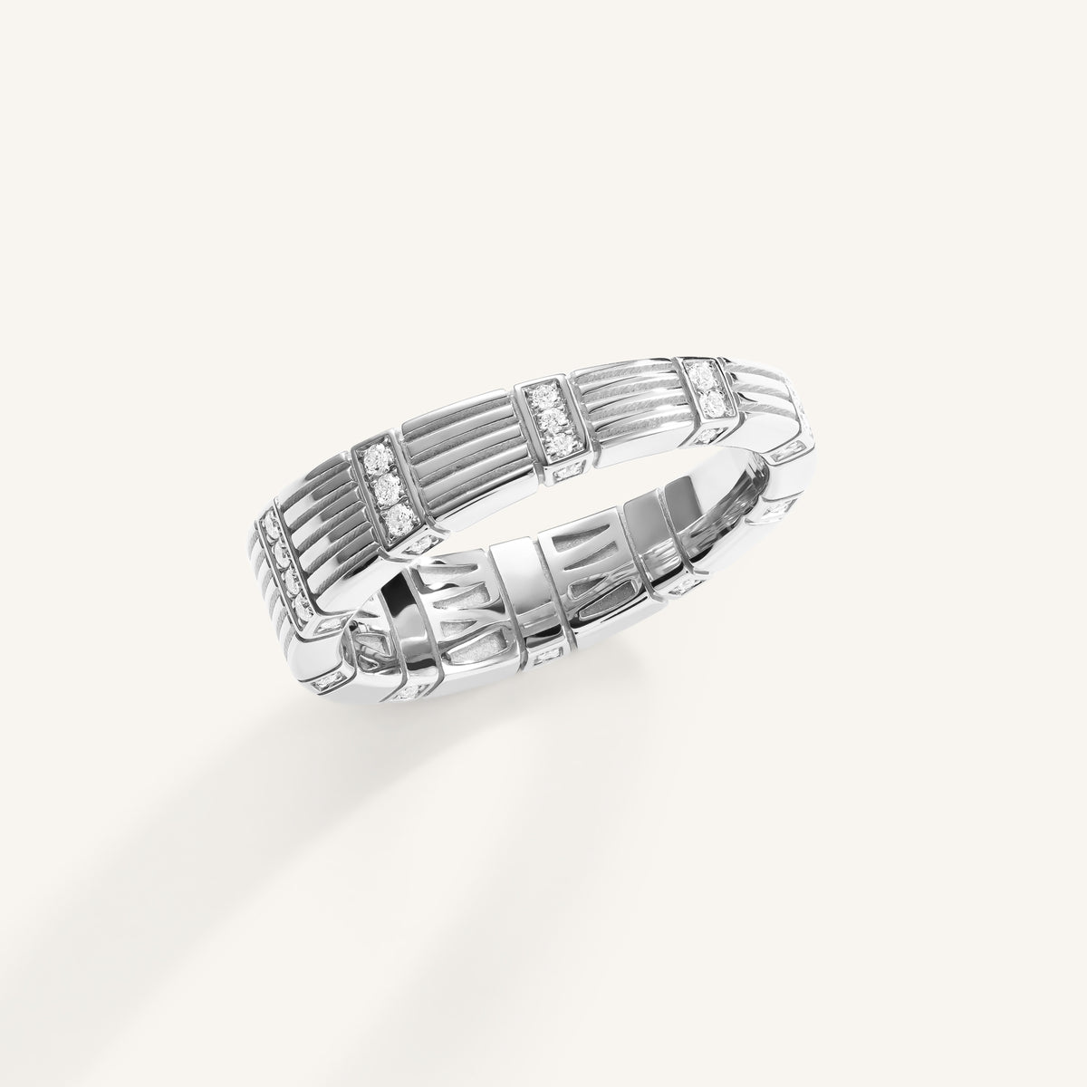 Cleopatra ring with white diamonds