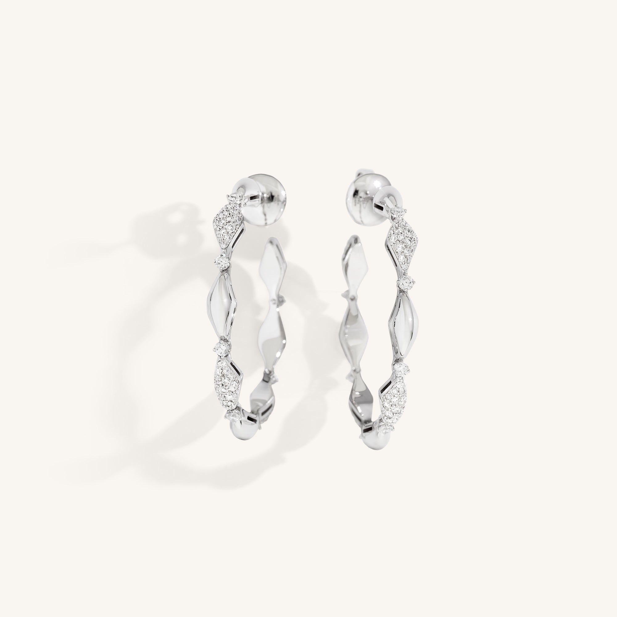 Decò 40mm hoop earrings with white diamonds