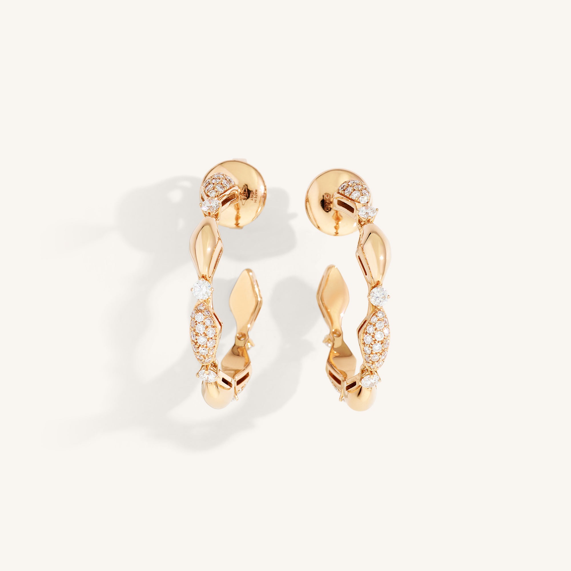 Decò 27mm hoop earrings with white diamonds