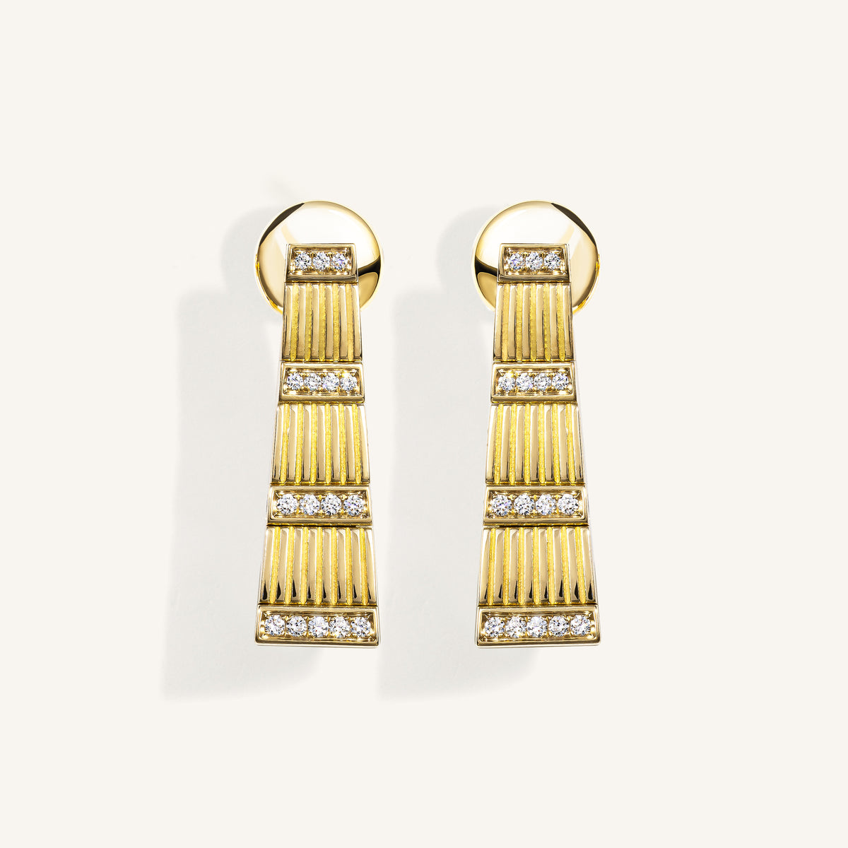 Cleopatra earrings with white diamonds