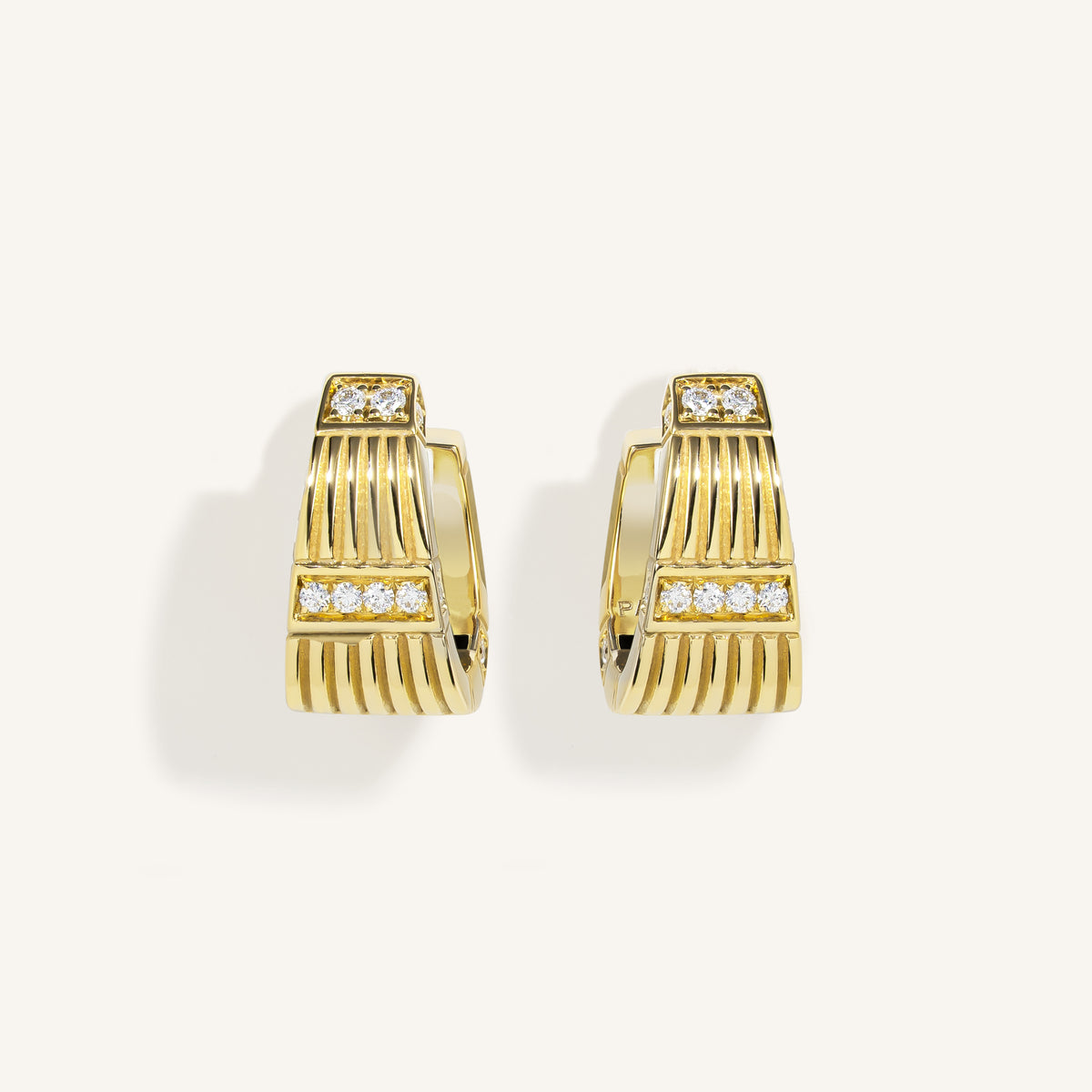 Cleopatra earrings with white diamonds