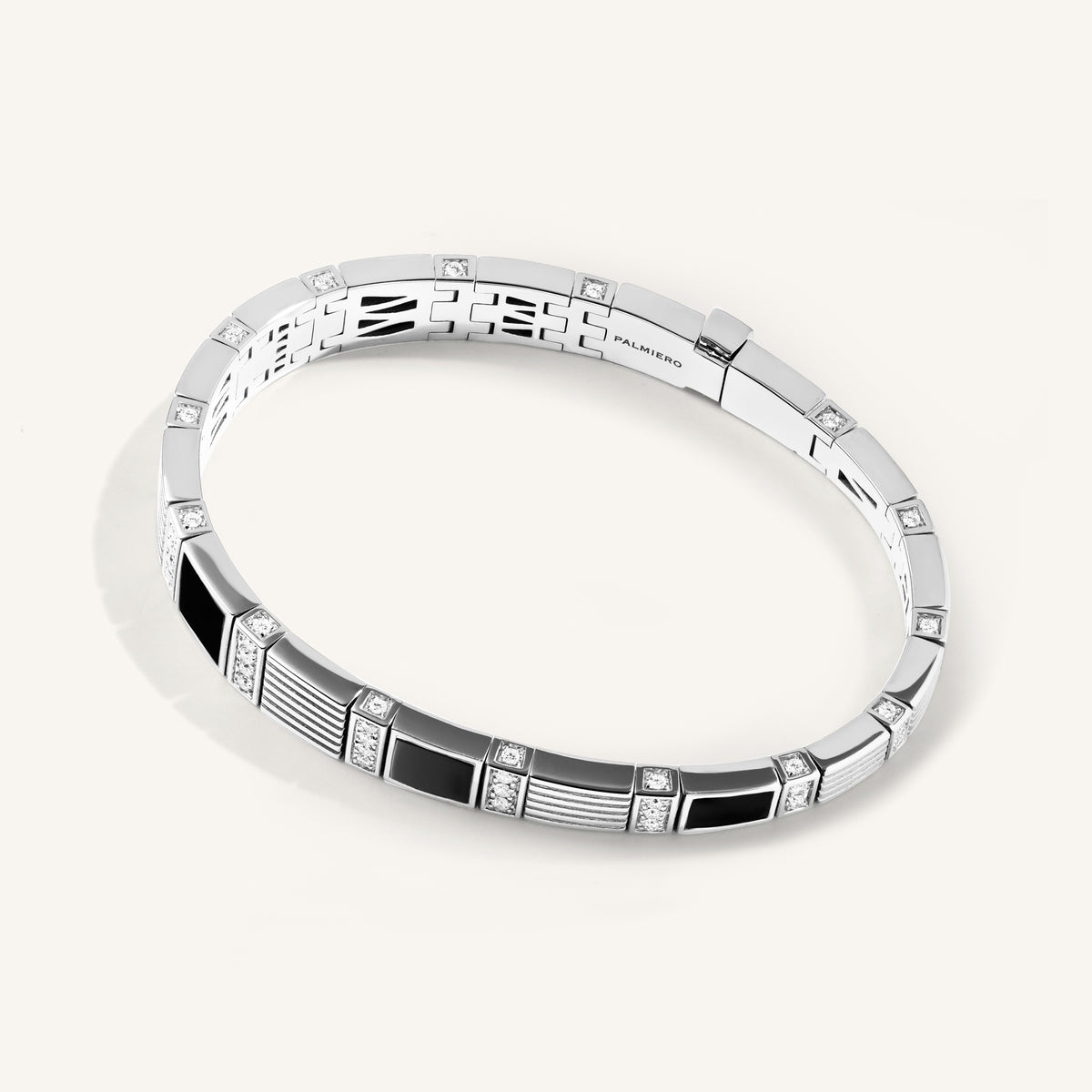 Cleopatra bracelet with white diamonds