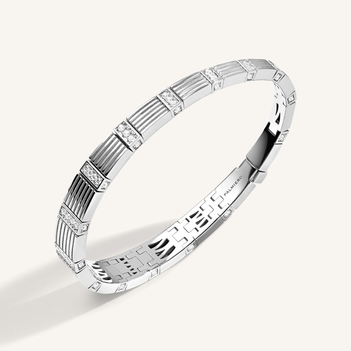 Cleopatra bracelet with white diamonds