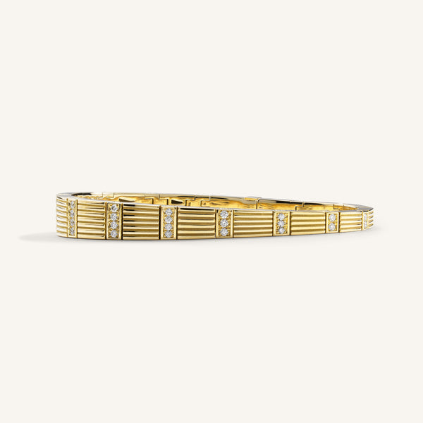 Cleopatra bracelet with white diamonds