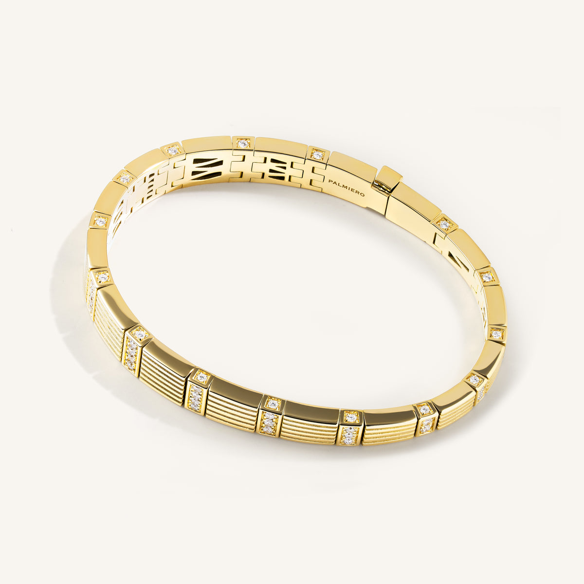 Cleopatra bracelet with white diamonds