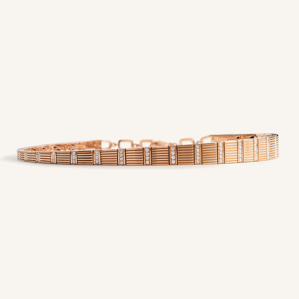 Cleopatra choker with white diamonds