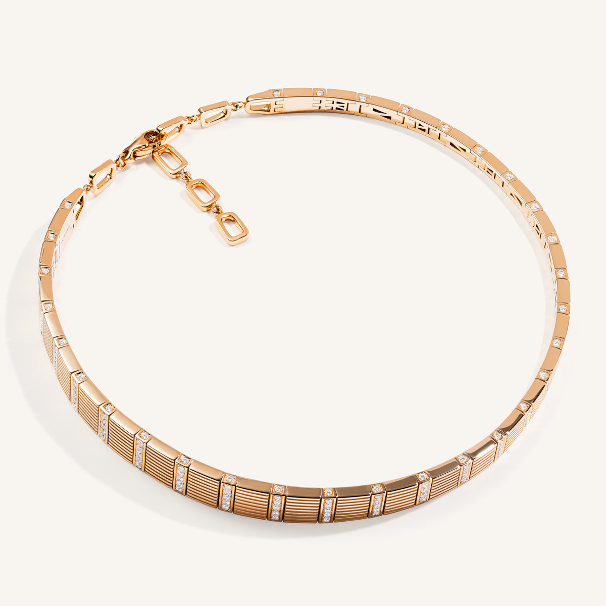 Cleopatra choker with white diamonds