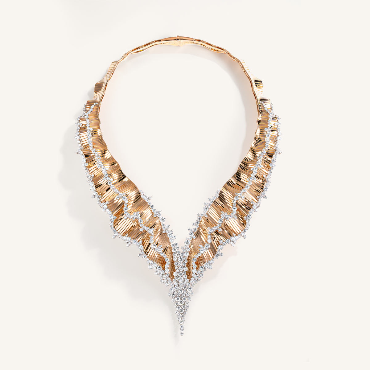 Rays of Sun collier with white diamonds