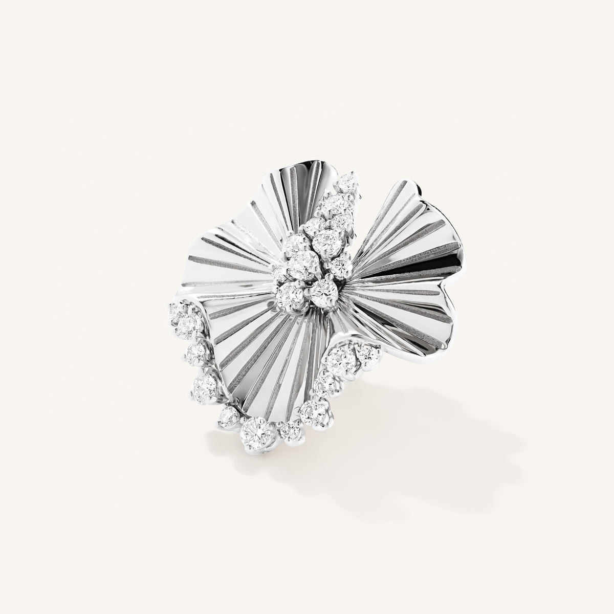 Rays of Sun Brooch with white diamonds